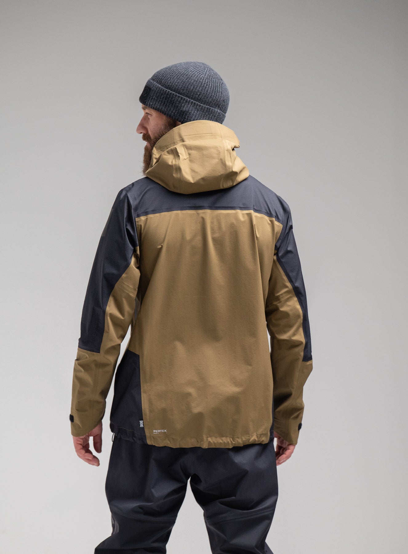 MOUNTAIN PRO WATERPROOF JACKET