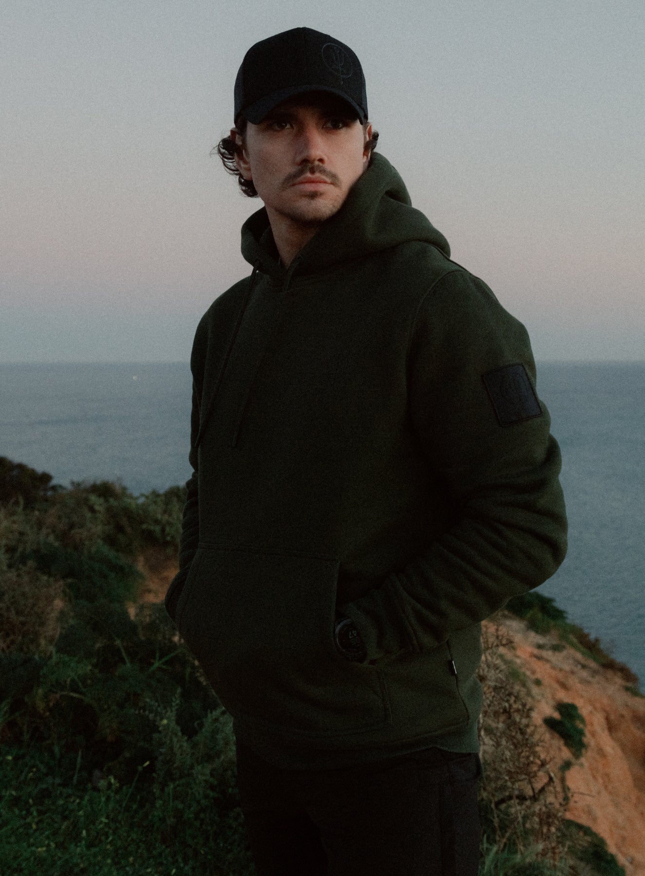 INSIGNIA HOODIE
